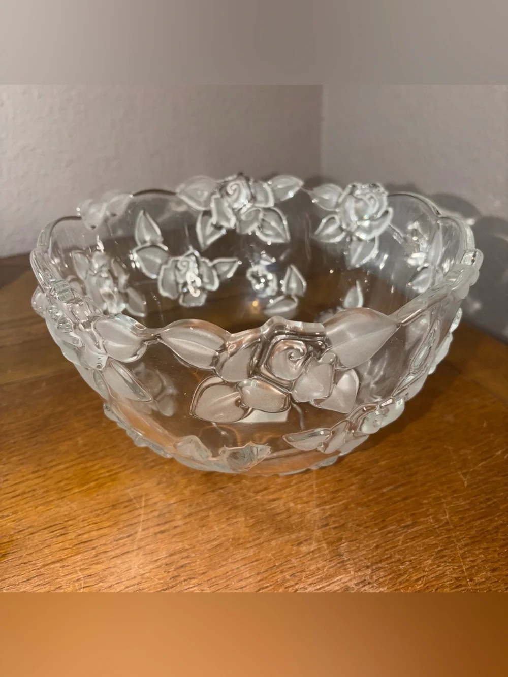 Mikasa Clear Floral Embossed Glass Serving Bowl